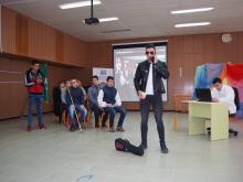 ПРОГРАМА НА ОБУЧЕНИЕ ПО „ВИЗУАЛНА ИНФОРМИРАНОСТ“ ВЪВ ВРЪЗКА С ПРОЕКТ „ПРИЛОЖЕН ТЕАТЪР В ПОДКРЕПА НА ДЕЦА И МЛАДЕЖИ С УВРЕДЕНО ЗРЕНИЕ
